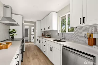 1402 N 136th Street, Seattle, WA 98133 - Photo 5