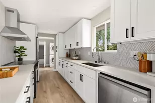 1402 N 136th St, Seattle, WA 98133 - Photo 5