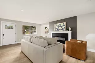 1402 N 136th St, Seattle, WA 98133 - Photo 7