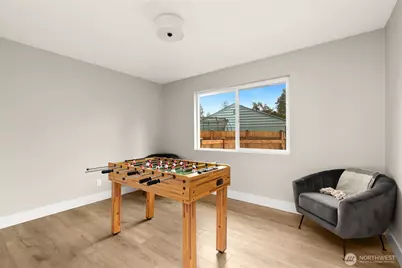 1402 N 136th Street, Seattle, WA 98133 - Photo 17