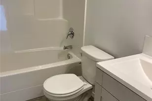 1525 S Monroe St, Moses Lake, WA 98837 - Photo 9