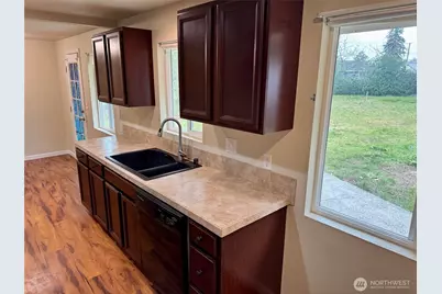 9022 Lorraine Avenue S, Lakewood, WA 98499 - Photo 11