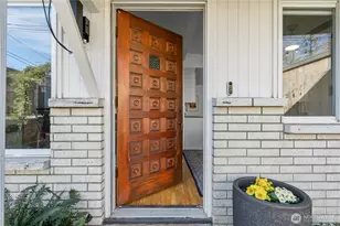 219 SW 108th St, Seattle, WA 98146 - Photo 3