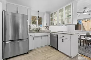 219 SW 108th St, Seattle, WA 98146 - Photo 13