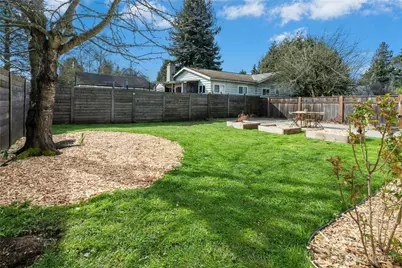 219 SW 108th Street, Seattle, WA 98146 - Photo 23