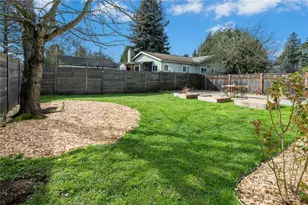 219 SW 108th St, Seattle, WA 98146 - Photo 23