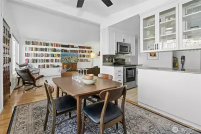 219 SW 108th Street, Seattle, WA 98146 - Photo 9