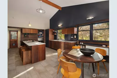 15232 Vermontville Road SW, Vashon, WA 98070 - Photo 9