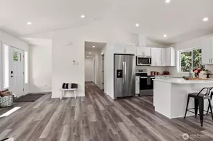 8672 Bell Ct, Maple Falls, WA 98266 - Photo 3