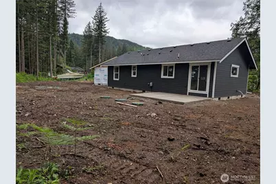 8672 Bell Court, Maple Falls, WA 98266 - Photo 13