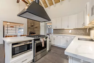 3215 Scenic Drive, Auburn, WA 98092 - Photo 9