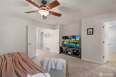 317 204th Place SE, Bothell, WA 98012 - Photo 17