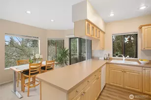 9009 Avondale Road NE, Redmond, WA 98052 - Photo 9