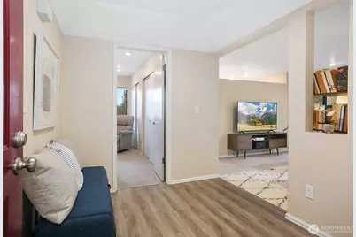 9009 Avondale Road NE #J120, Redmond, WA 98052 - Photo 3