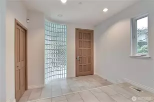 19749 53rd Ave NE, Lake Forest Park, WA 98155 - Photo 5