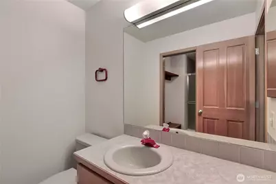 19749 53rd Avenue NE, Lake Forest Park, WA 98155 - Photo 21