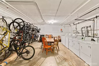 1101 17th Avenue #201, Seattle, WA 98122 - Photo 17