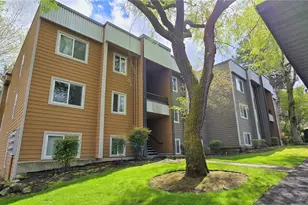 718 Kirkland Cir, Kirkland, WA 98033 - Photo 1