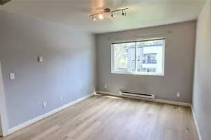 718 Kirkland Cir, Kirkland, WA 98033 - Photo 5