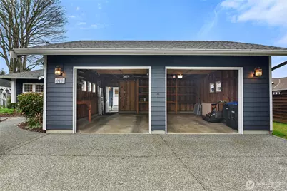 919 Cherry Avenue NE, Bainbridge Island, WA 98110 - Photo 25