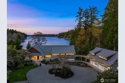 10478 Arrow Point Drive NE, Bainbridge Island, WA 98110 - Photo 1