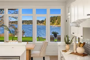 10478 Arrow Point Dr NE, Bainbridge Island, WA 98110 - Photo 9