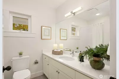 10478 Arrow Point Drive NE, Bainbridge Island, WA 98110 - Photo 21