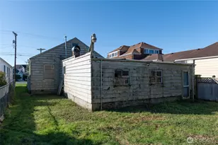 237 Emerson Ave, Hoquiam, WA 98550 - Photo 33