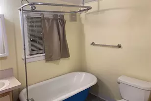 910 NW 52nd St, Seattle, WA 98107 - Photo 17