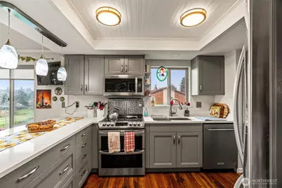 23409 Lakeview Drive #F201, Mountlake Terrace, WA 98043 - Photo 11