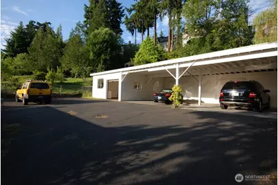 4610 Lake Wa Boulevard NE, Kirkland, WA 98033 - Photo 13