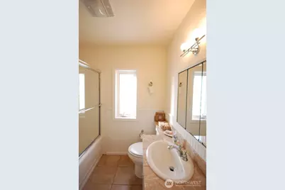 4610 Lake Wa Boulevard NE, Kirkland, WA 98033 - Photo 7