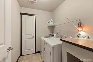 1205 N 16th St, Mount Vernon, WA 98273 - Photo 33