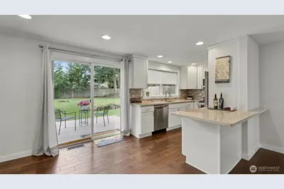 4613 NE 23rd Street, Renton, WA 98059 - Photo 3