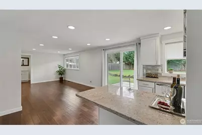 4613 NE 23rd Street, Renton, WA 98059 - Photo 5