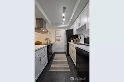 2253 Gilman Drive W #105, Seattle, WA 98119 - Photo 7
