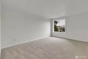 2253 Gilman Dr W, Seattle, WA 98119 - Photo 9