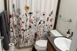 2253 Gilman Dr W, Seattle, WA 98119 - Photo 15