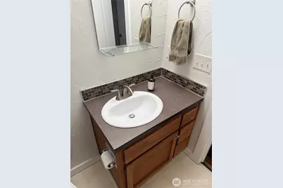 2253 Gilman Drive W #105, Seattle, WA 98119 - Photo 15
