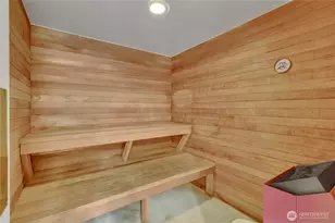 2253 Gilman Dr W, Seattle, WA 98119 - Photo 33