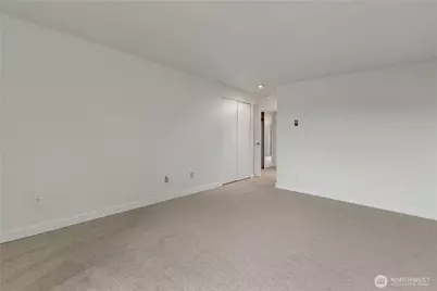 2253 Gilman Drive W #105, Seattle, WA 98119 - Photo 27