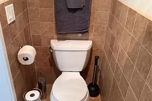 2253 Gilman Dr W, Seattle, WA 98119 - Photo 13