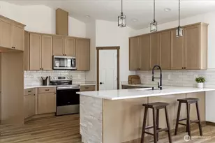 900 NW Shire St, Oak Harbor, WA 98277 - Photo 7