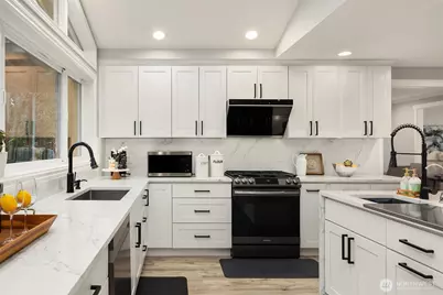 2516 Medina Circle, Medina, WA 98039 - Photo 15