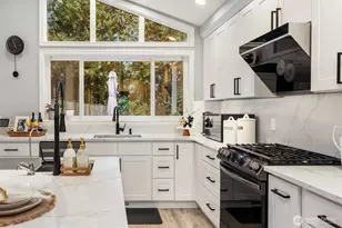 2516 Medina Cir, Medina, WA 98039 - Photo 19