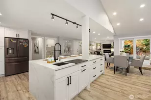 2516 Medina Cir, Medina, WA 98039 - Photo 17