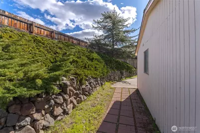 624 Daniels Drive NE, East Wenatchee, WA 98802 - Photo 33