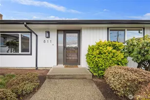 811 16th St NW, Puyallup, WA 98371 - Photo 3