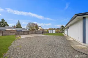 811 16th St NW, Puyallup, WA 98371 - Photo 35