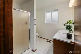 811 16th St NW, Puyallup, WA 98371 - Photo 23